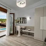 Villa Palmrise Luxury Nea Skioni