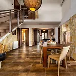 Palmrise Luxury Villa *