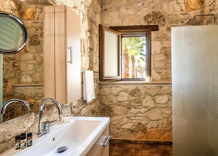 Palmrise Luxury Villa